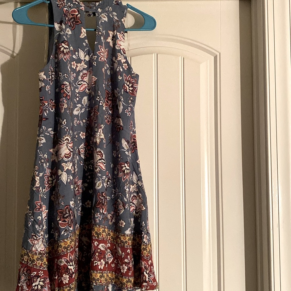 Women’s Trixxi Brand Dress/Tunic Top, Beautiful Blue background and print,M